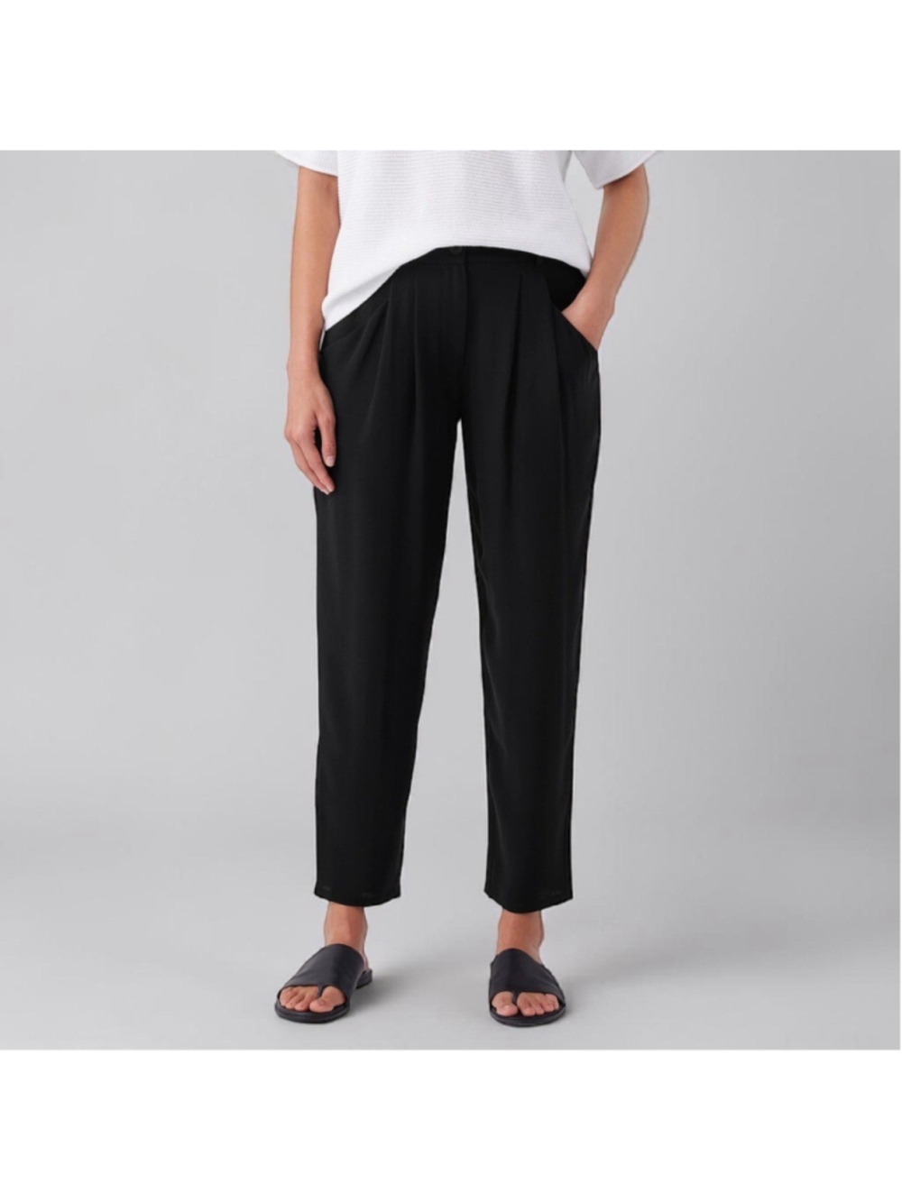 Eileen Fisher Silk Crepe Carrot Pants Black Pleated Sz S